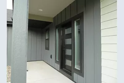 717  Tamarack Trl, Holmen, WI 54636 - Photo 3