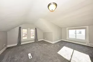 2327 S 72nd St, West Allis, WI 53219 - Photo 17