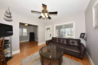 2327 S 72nd St, West Allis, WI 53219 - Photo 5