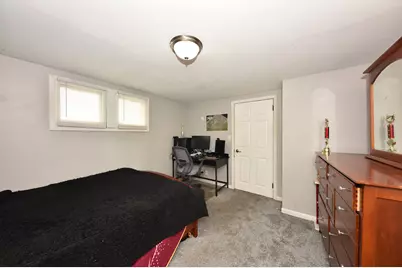 2327 S 72nd St, West Allis, WI 53219 - Photo 15