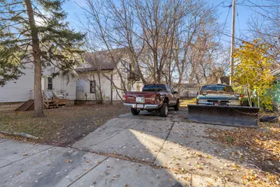 4200 W Bonny Pl, Milwaukee, WI 53216 - Photo 11