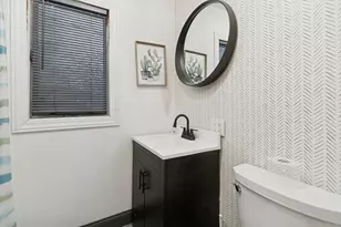 1663 S 100th St, West Allis, WI 53214 - Photo 19