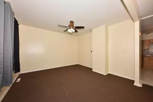 1856 N 24th Pl, Milwaukee, WI 53205 - Photo 11