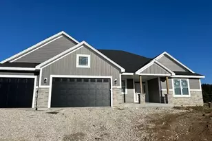 N59W25898 Amberwood Ct, Lisbon, WI 53089 - Photo 1