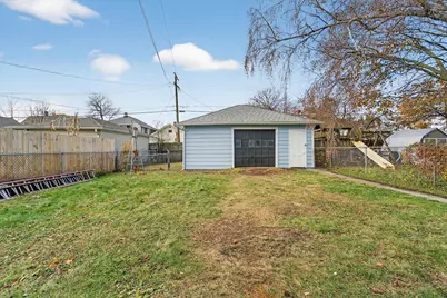 920  Grove Ave, Racine, WI 53405 - Photo 25