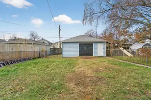 920 Grove Ave, Racine, WI 53405 - Photo 25