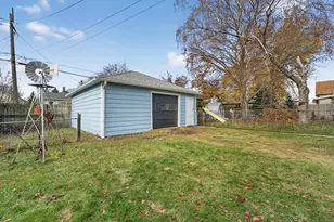 920 Grove Ave, Racine, WI 53405 - Photo 23