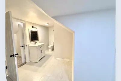 7528  6th Ave, Kenosha, WI 53143 - Photo 11