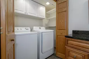 W180N9890 Riversbend Circle, Germantown, WI 53022 - Photo 27