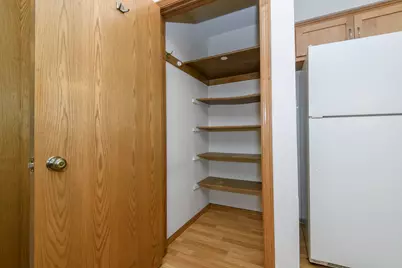 W180N9890  Riversbend Cir, Germantown, WI 53022 - Photo 17