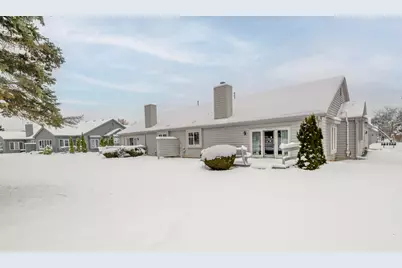 W180N9890  Riversbend Cir, Germantown, WI 53022 - Photo 25