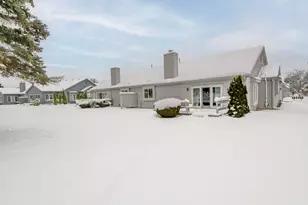 W180N9890 Riversbend Circle, Germantown, WI 53022 - Photo 25