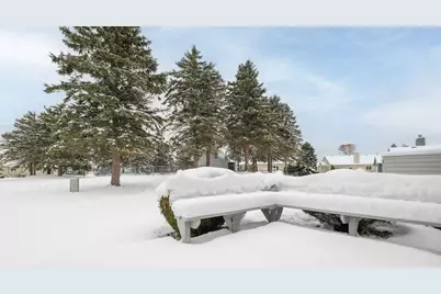 W180N9890  Riversbend Cir, Germantown, WI 53022 - Photo 27