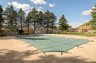 W180N9890 Riversbend Circle, Germantown, WI 53022 - Photo 33