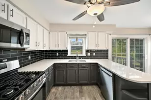 13640 W Burleigh Rd, Brookfield, WI 53005 - Photo 15