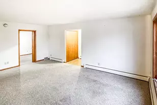 718 S 22nd St, Manitowoc, WI 54220 - Photo 7