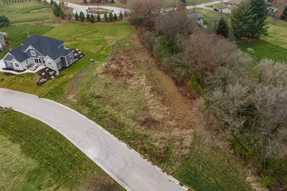 W275S3617  Payne Stewart Ct, Waukesha, WI 53189 - Photo 5