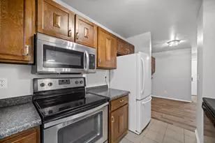 8628 N Servite Dr, Milwaukee, WI 53223 - Photo 15