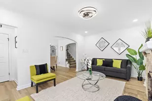 1229 W Olive St, Milwaukee, WI 53209 - Photo 3