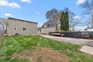 1021 13th Ave, Grafton, WI 53024 - Photo 37