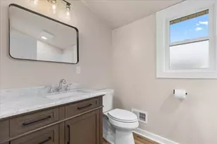 1021 13th Ave, Grafton, WI 53024 - Photo 23