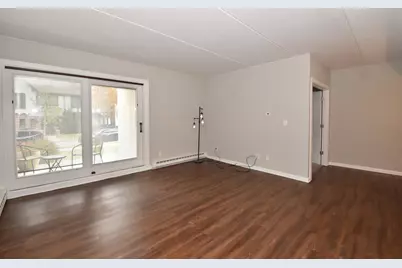 111  11th St #1CN, Racine, WI 53403 - Photo 3