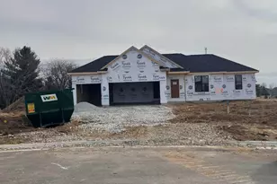 137 Twin Creeks Ct Dr, Dousman, WI 53118 - Photo 5