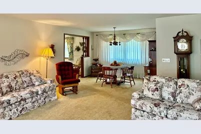 3629  Monroe St, Two Rivers, WI 54241 - Photo 5