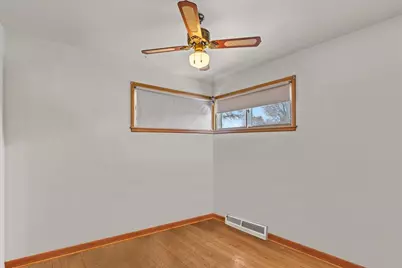 6606 W Dodge Pl, Milwaukee, WI 53220 - Photo 19