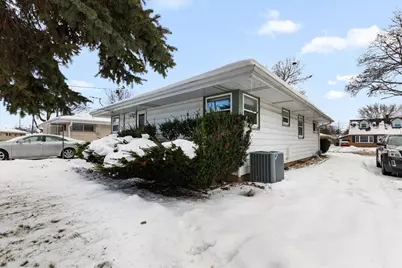 6606 W Dodge Pl, Milwaukee, WI 53220 - Photo 23