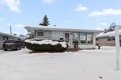 6606 W Dodge Pl, Milwaukee, WI 53220 - Photo 5