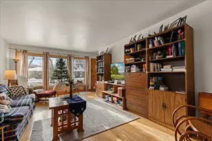 6606 W Dodge Pl, Milwaukee, WI 53220 - Photo 9