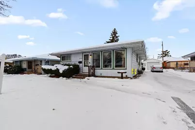 6606 W Dodge Pl, Milwaukee, WI 53220 - Photo 3