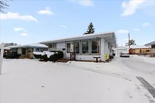 6606 W Dodge Pl, Milwaukee, WI 53220 - Photo 3