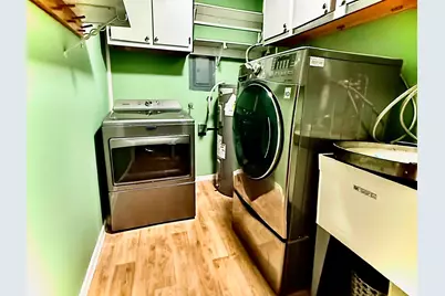 1524  Orchard St, Racine, WI 53405 - Photo 11