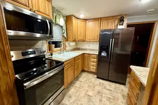 1524 Orchard St, Racine, WI 53405 - Photo 3