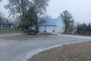 1577 E Gate Dr, Watertown, WI 53094 - Photo 13