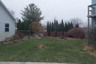 1577 E Gate Dr, Watertown, WI 53094 - Photo 7