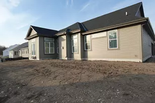 1343 Periwinkle Pass, Oconomowoc, WI 53066 - Photo 3