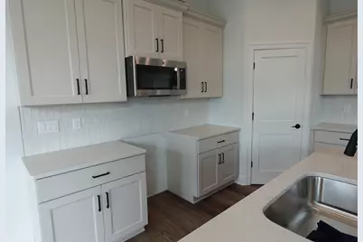 1343  Periwinkle Pass, Oconomowoc, WI 53066 - Photo 17