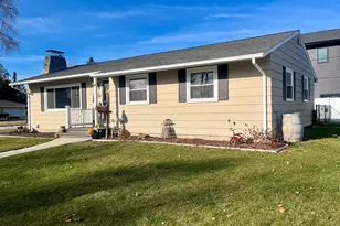 2734 33rd St, Two Rivers, WI 54241 - Photo 29