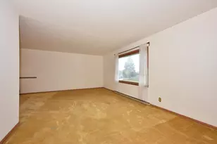 8115 W Acacia St, Milwaukee, WI 53223 - Photo 3