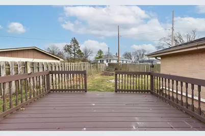 8115 W Acacia St, Milwaukee, WI 53223 - Photo 27