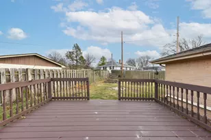 8115 W Acacia St, Milwaukee, WI 53223 - Photo 27