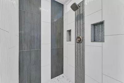 3349 E Puetz Rd, Oak Creek, WI 53154 - Photo 21