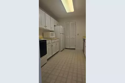 151 N University Dr #215, West Bend, WI 53095 - Photo 5