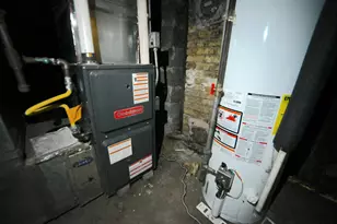 2229 N 41st St, Milwaukee, WI 53208 - Photo 9