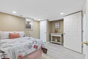 6234 N 105th St, Milwaukee, WI 53225 - Photo 11