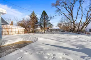 6234 N 105th St, Milwaukee, WI 53225 - Photo 5