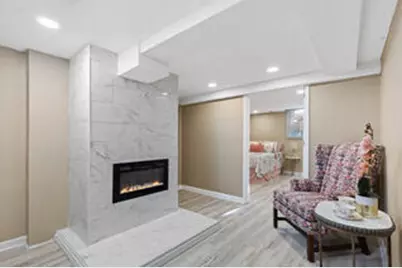 6234 N 105th St, Milwaukee, WI 53225 - Photo 9